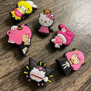 Hello kitty and friends and more croc charms nwot